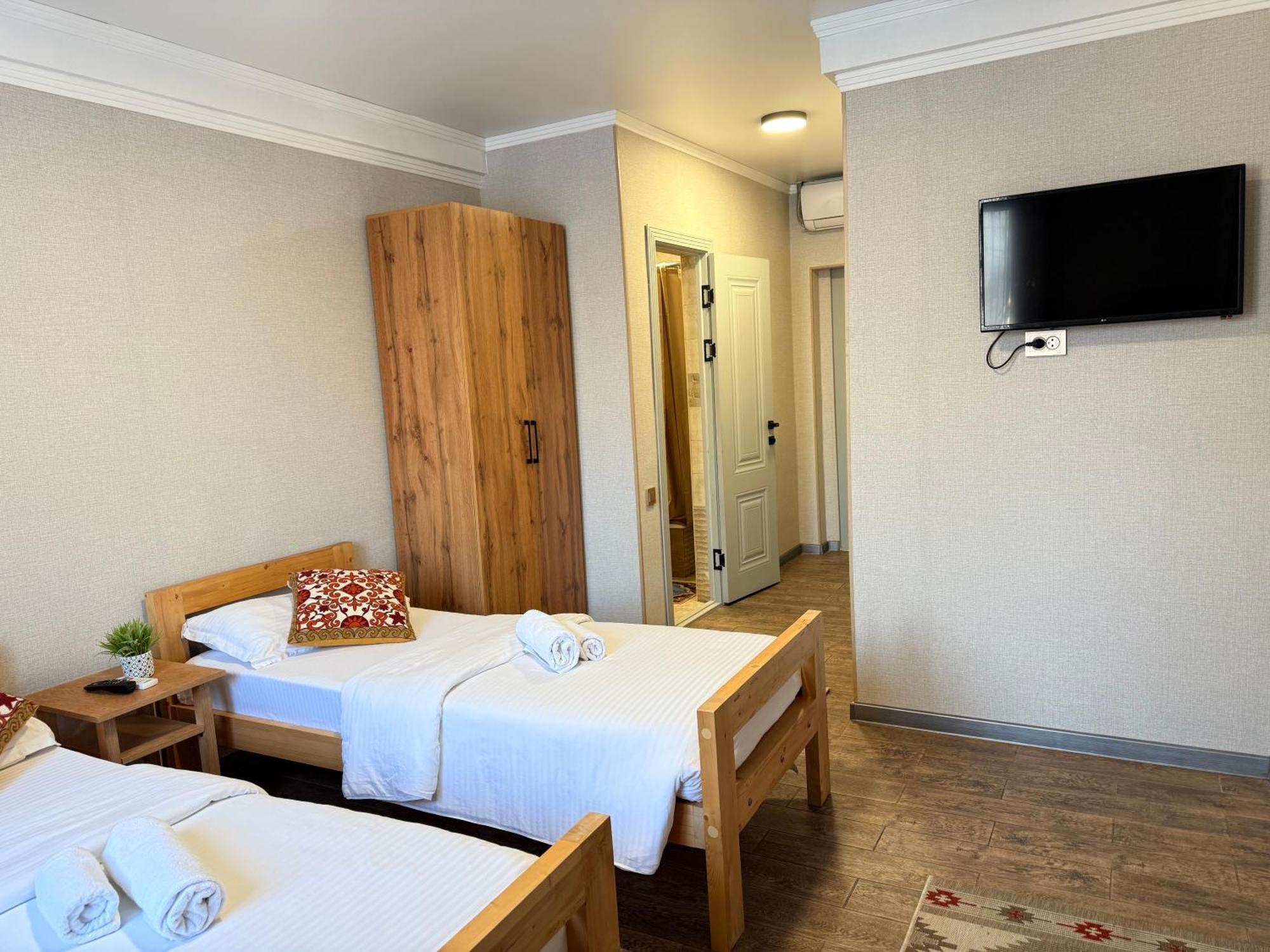 Salamat Hotel Biškek Exteriér fotografie