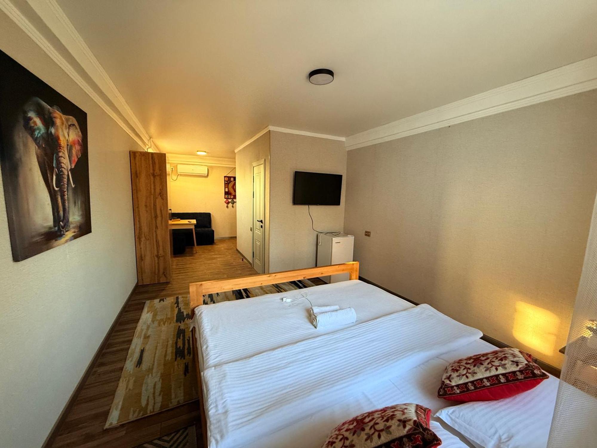 Salamat Hotel Biškek Exteriér fotografie